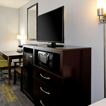Hampton Inn And Suites Bakersfield / Highway 58 Eksteriør billede