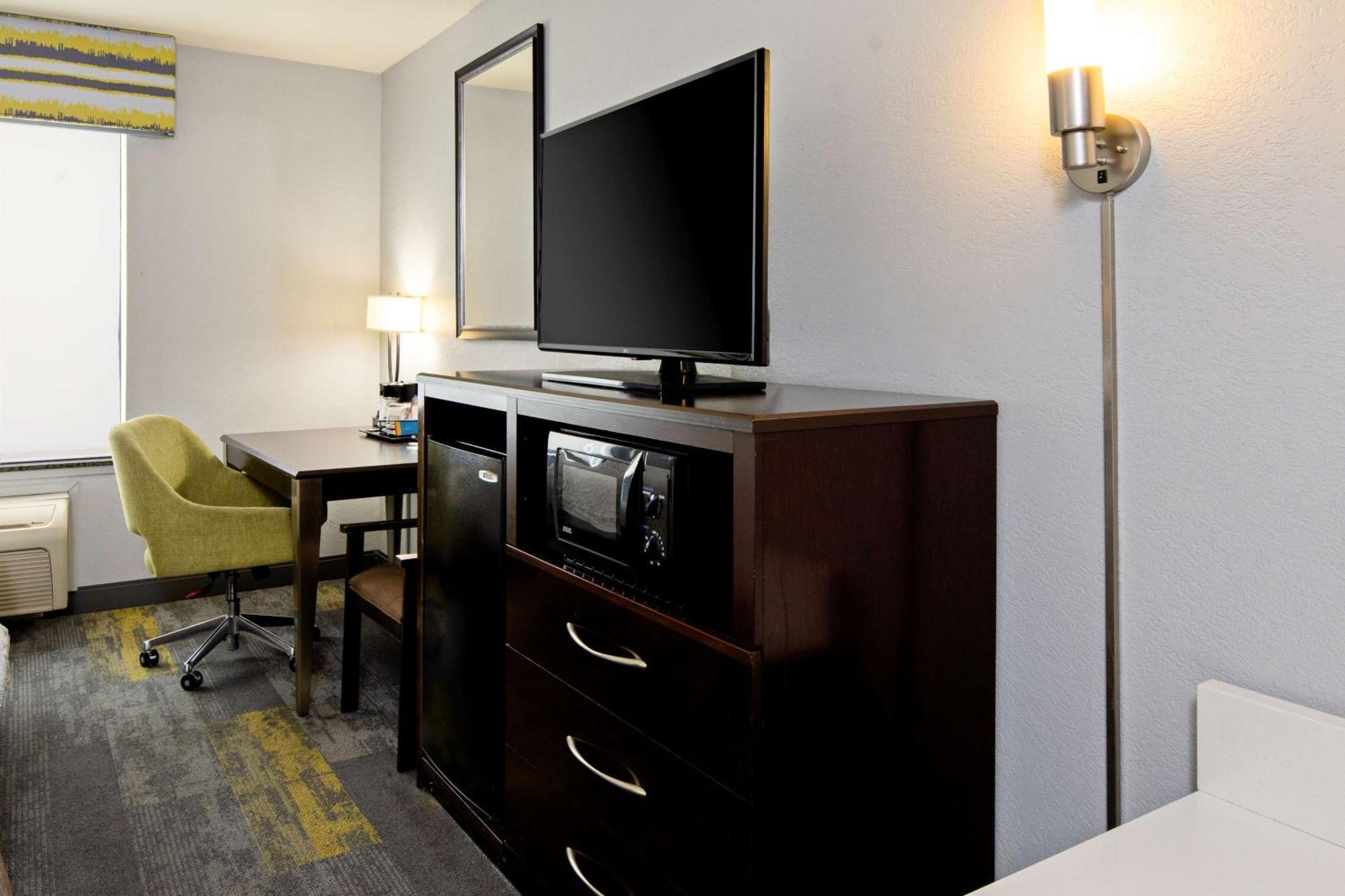 Hampton Inn And Suites Bakersfield / Highway 58 Eksteriør billede