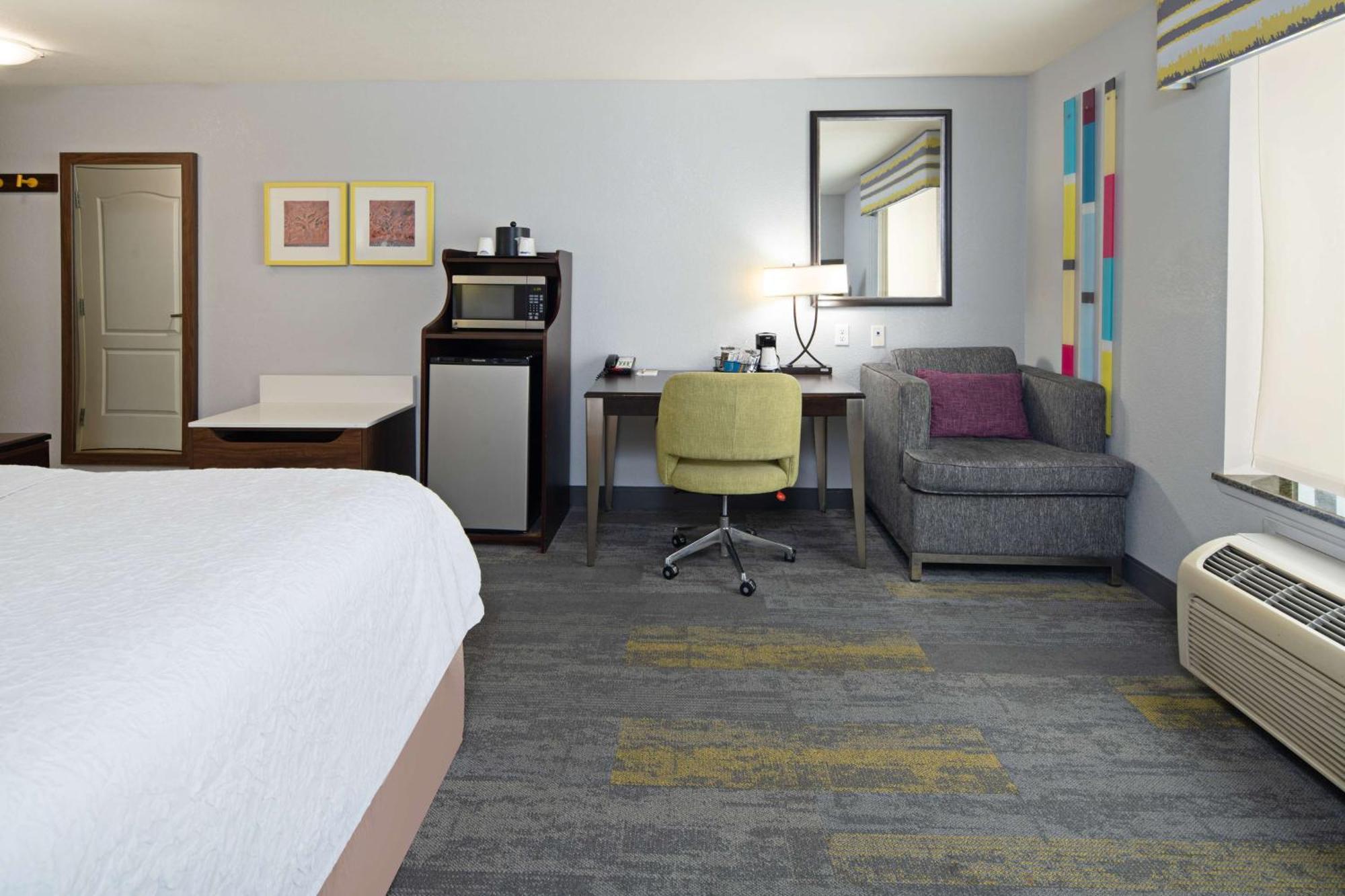 Hampton Inn And Suites Bakersfield / Highway 58 Eksteriør billede