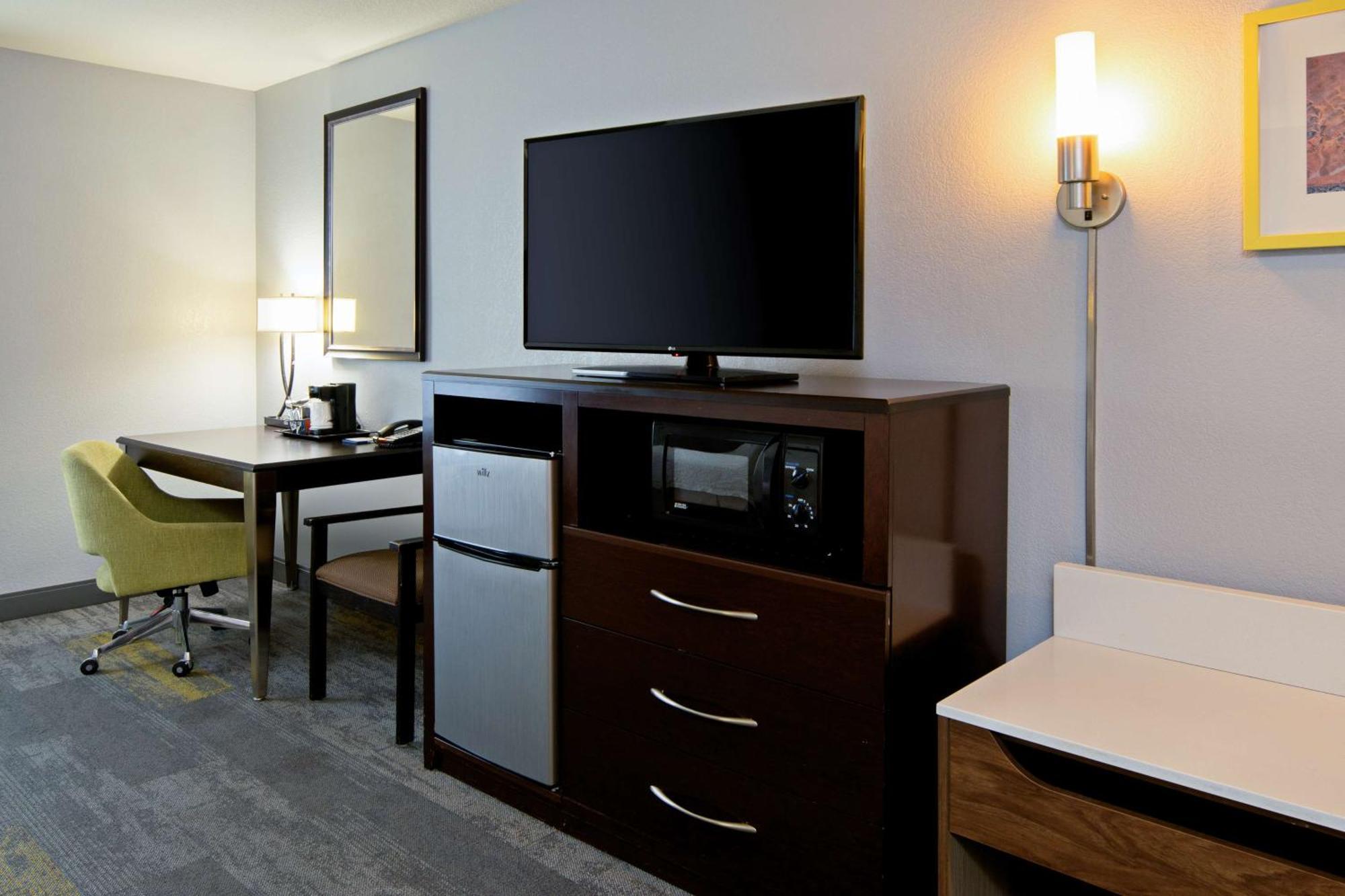 Hampton Inn And Suites Bakersfield / Highway 58 Eksteriør billede