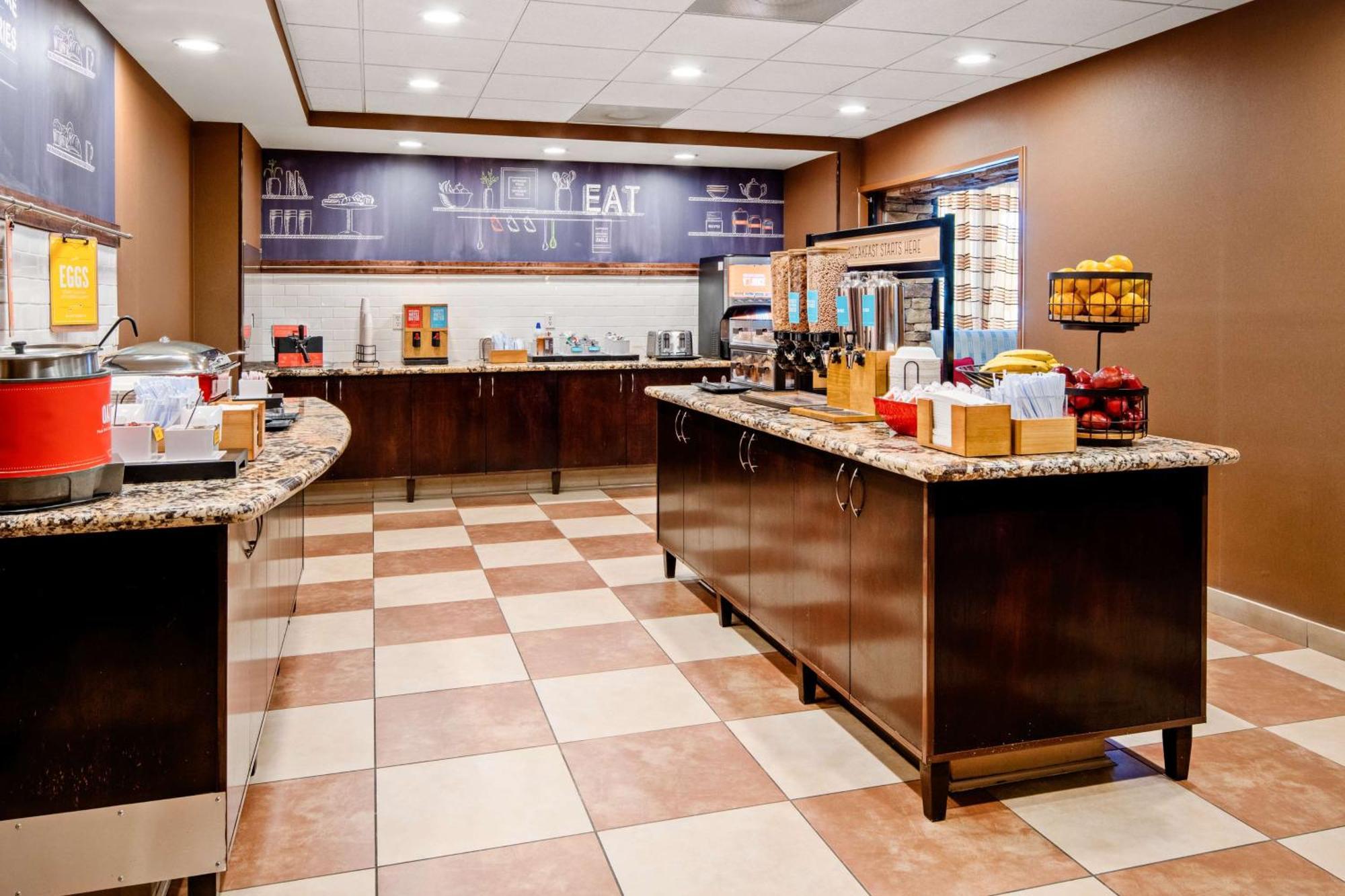 Hampton Inn And Suites Bakersfield / Highway 58 Eksteriør billede